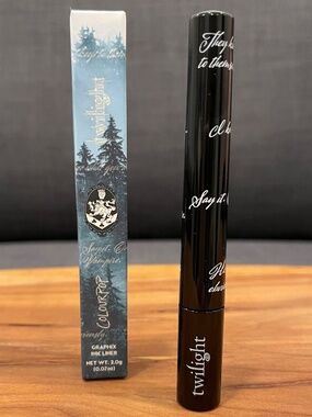 NWT COLOURPOP Twilight Graphix Ink Liner Liquid Eyeliner - VAMPIRE - Vampy Red